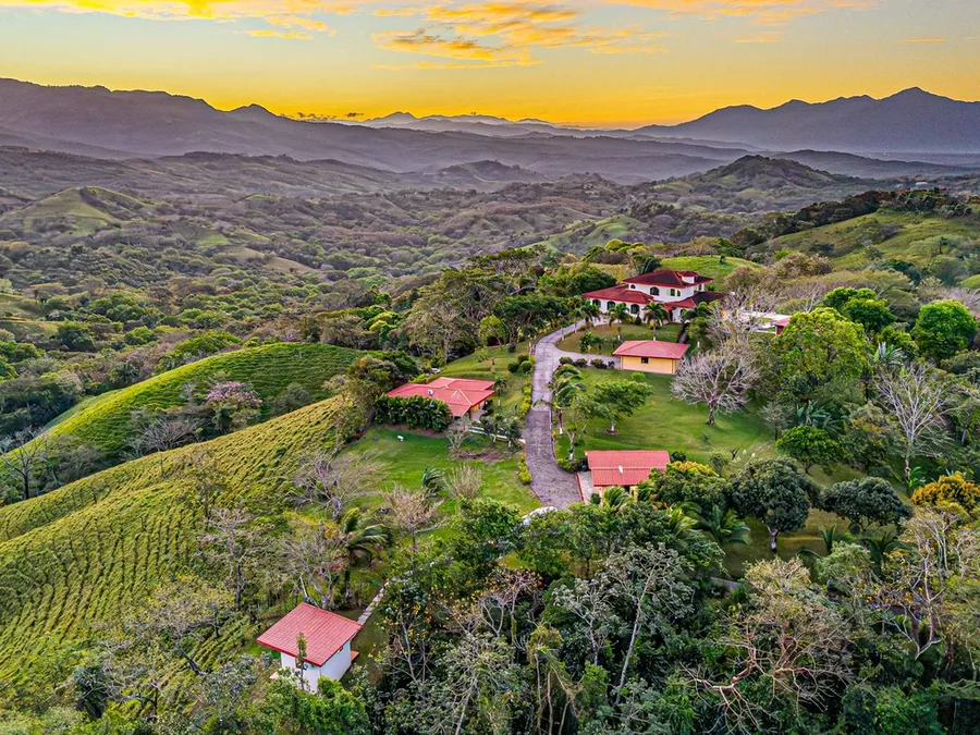 Bella Vista — The Whole Resort